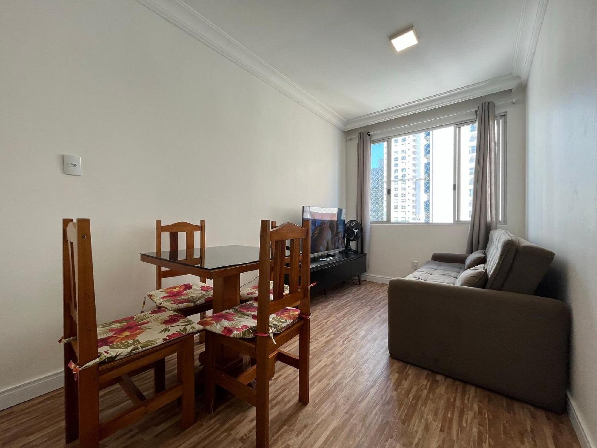 Po04- 1 Quarto Ao Lado Shop. Atlantico C/ Garagem บัลเนอาริโอ กังโบริว ภายนอก รูปภาพ