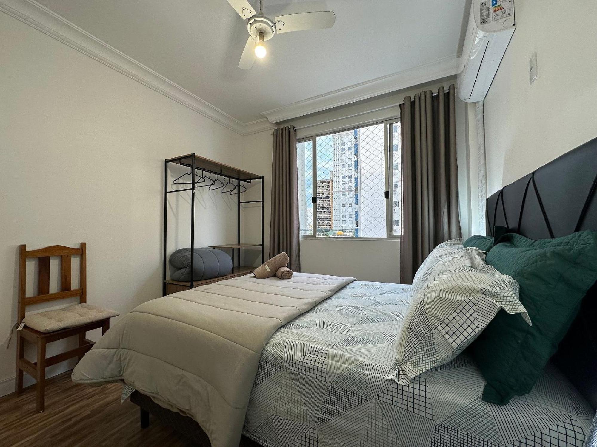 Po04- 1 Quarto Ao Lado Shop. Atlantico C/ Garagem บัลเนอาริโอ กังโบริว ภายนอก รูปภาพ