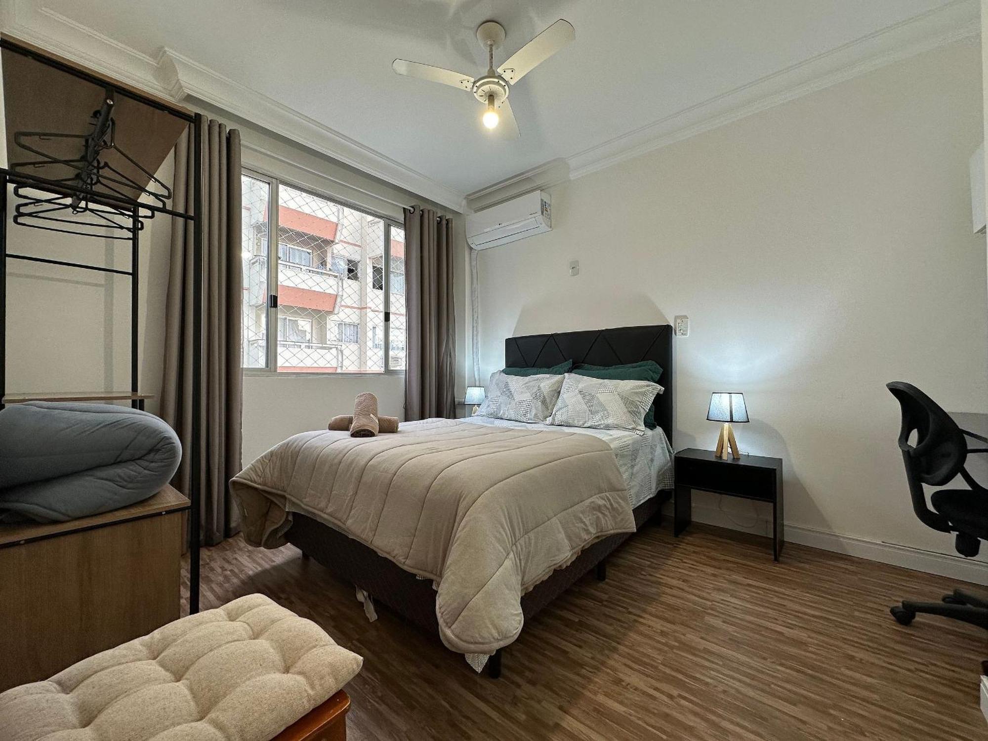 Po04- 1 Quarto Ao Lado Shop. Atlantico C/ Garagem บัลเนอาริโอ กังโบริว ภายนอก รูปภาพ